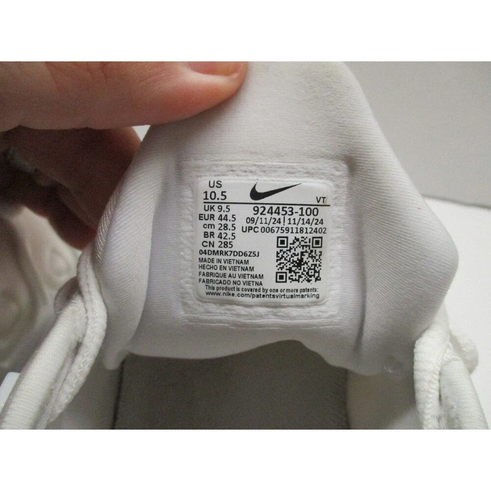 SIZE M 10.5 Nike Air Vapormax Plus Triple White Pure Platinum 924453-100